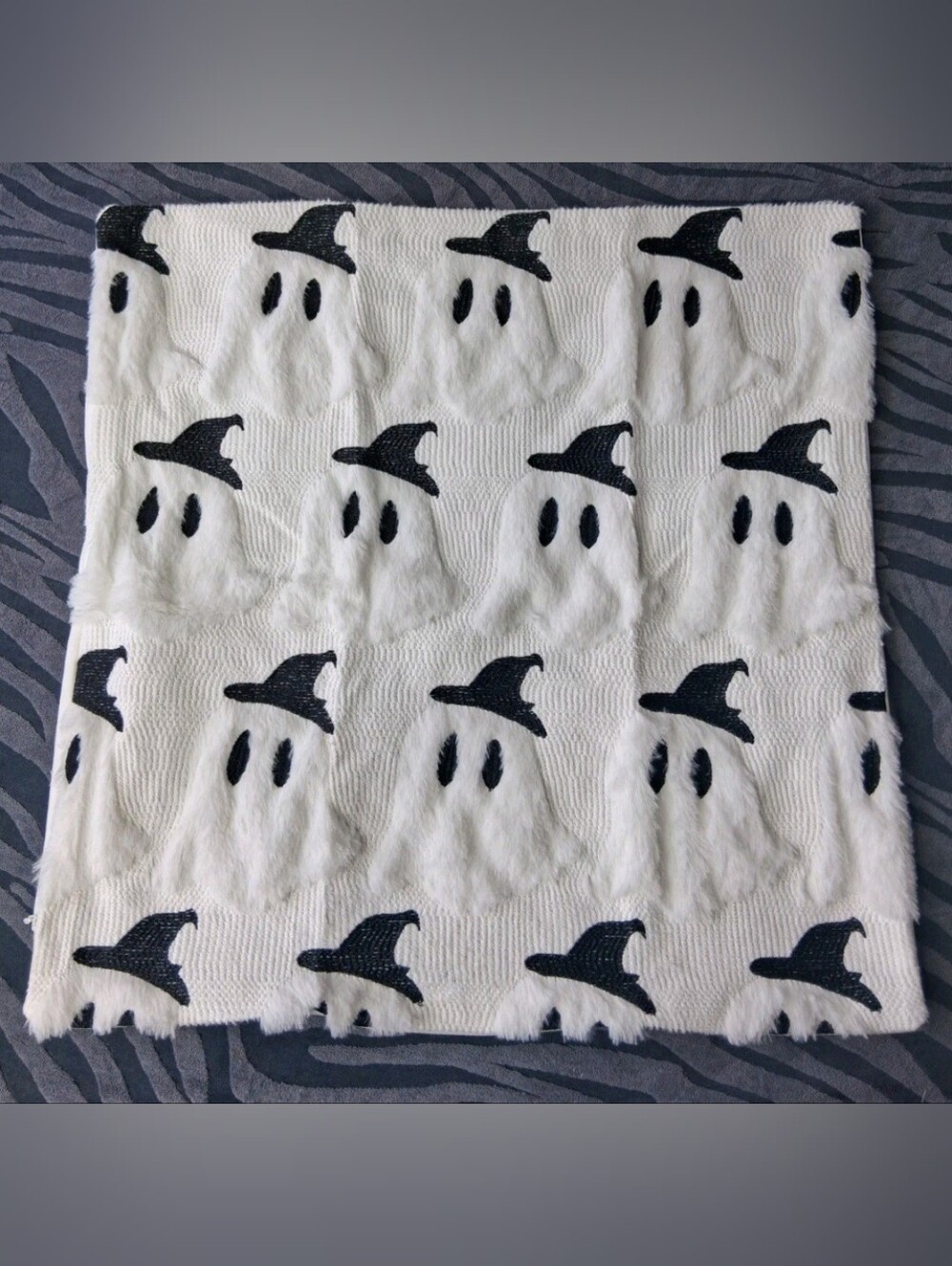 Set Of 2 Halloween Ghost Pillow Covers